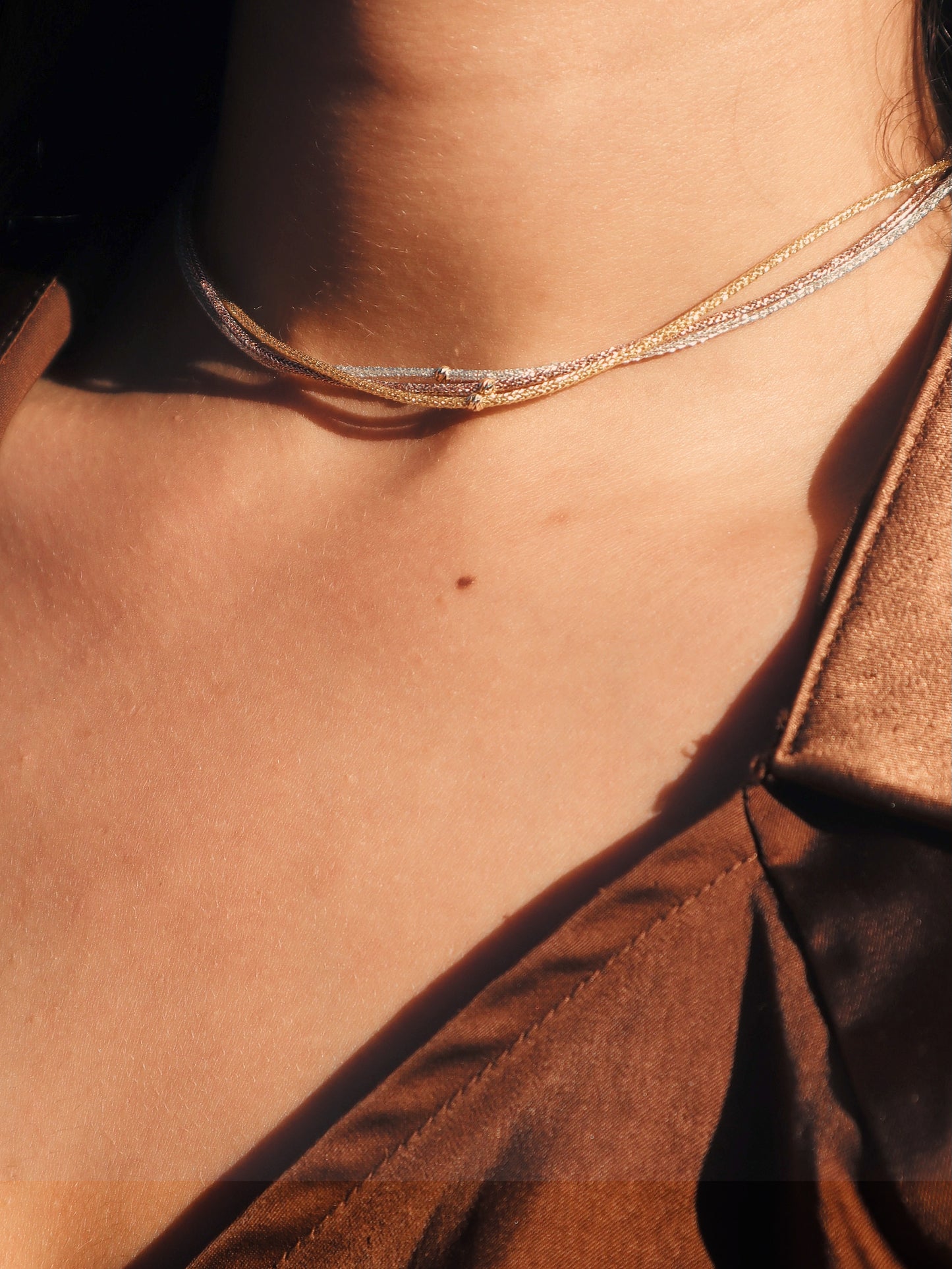 Collier GHALIA – Triple Cordon Satiné (Sqalli)